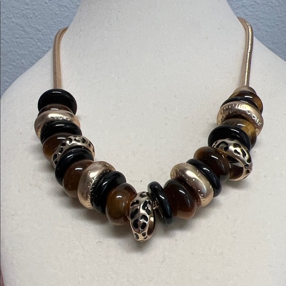 Piper K | Tiger Eye Necklace - Picture 9 of 13